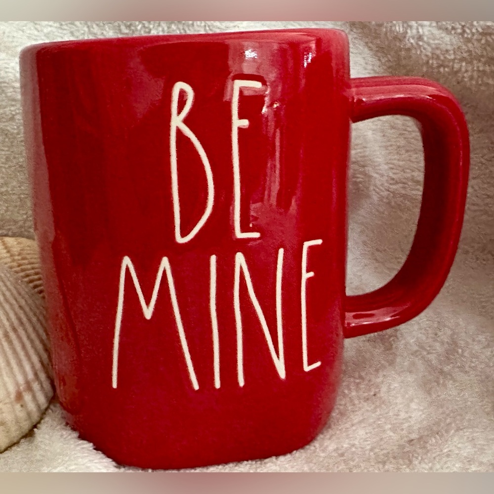 Rae Dunn Valentine Red BE MINE Coffee Mug #202 Hot Chocolate Tea mug Artisian